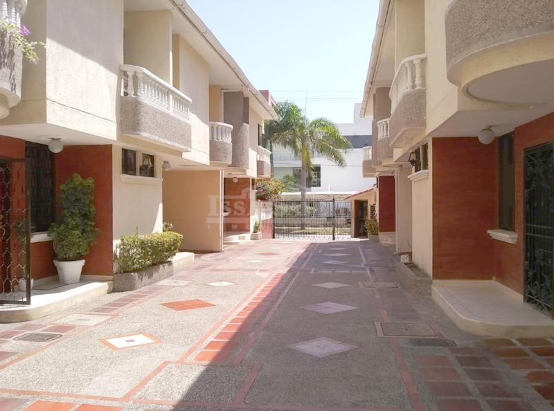 Inmobiliaria Issa Saieh Casa Arriendo/venta, Riomar, Barranquilla imagen 1