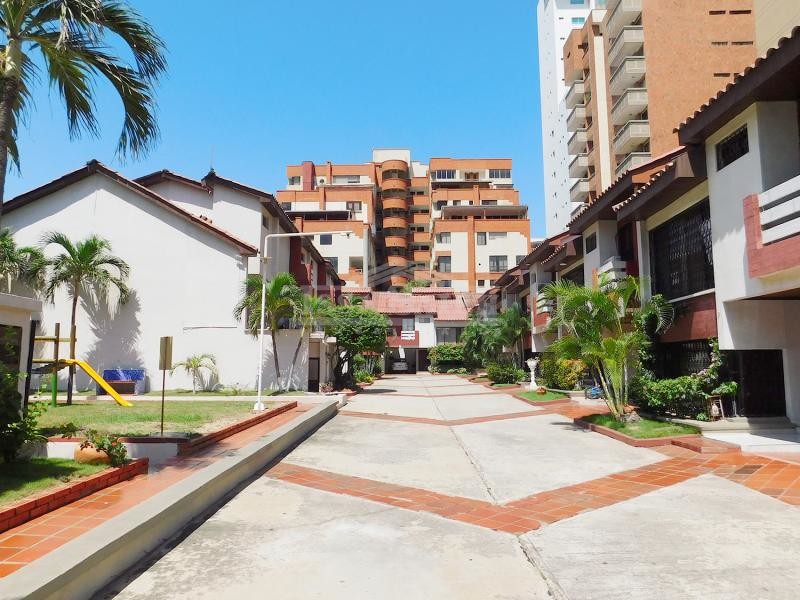 Inmobiliaria Issa Saieh Casa Arriendo/venta, Villa Country, Barranquilla imagen 2