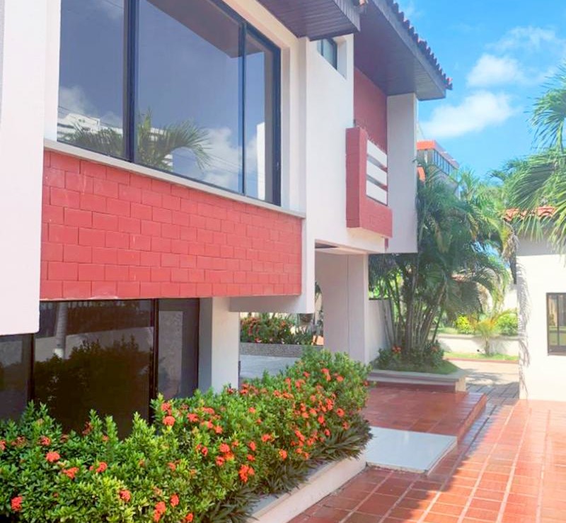 Inmobiliaria Issa Saieh Casa Arriendo/venta, Villa Country, Barranquilla imagen 0