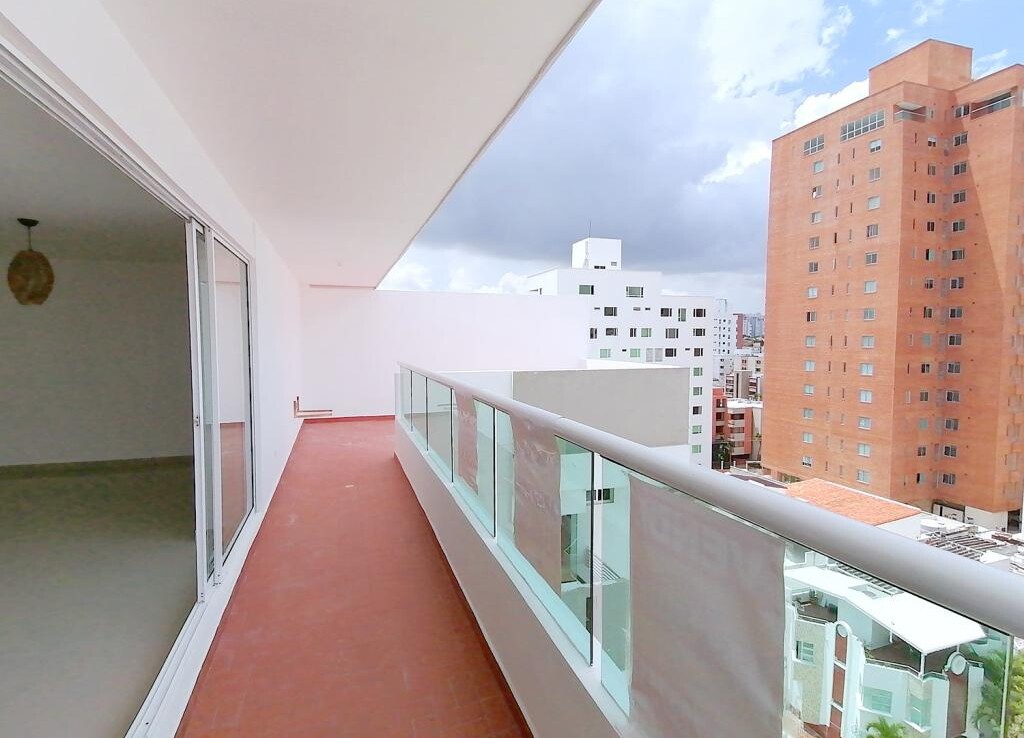 Inmobiliaria Issa Saieh Apartamento Arriendo/venta, Altos De Riomar, Barranquilla imagen 2