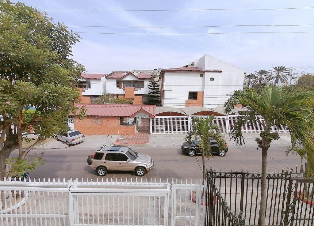 Inmobiliaria Issa Saieh Apartamento Arriendo/venta, La Campiña, Barranquilla imagen 5