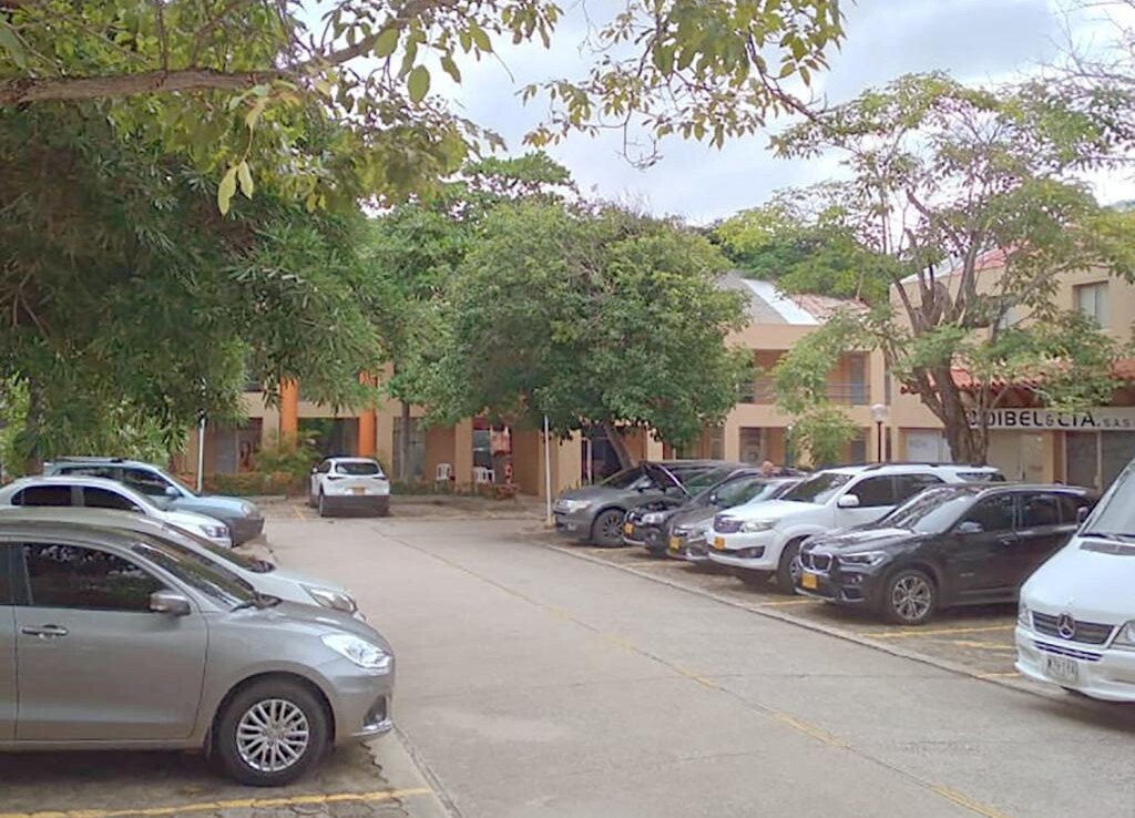 Inmobiliaria Issa Saieh Oficina Arriendo, La Concepción, Barranquilla imagen 4