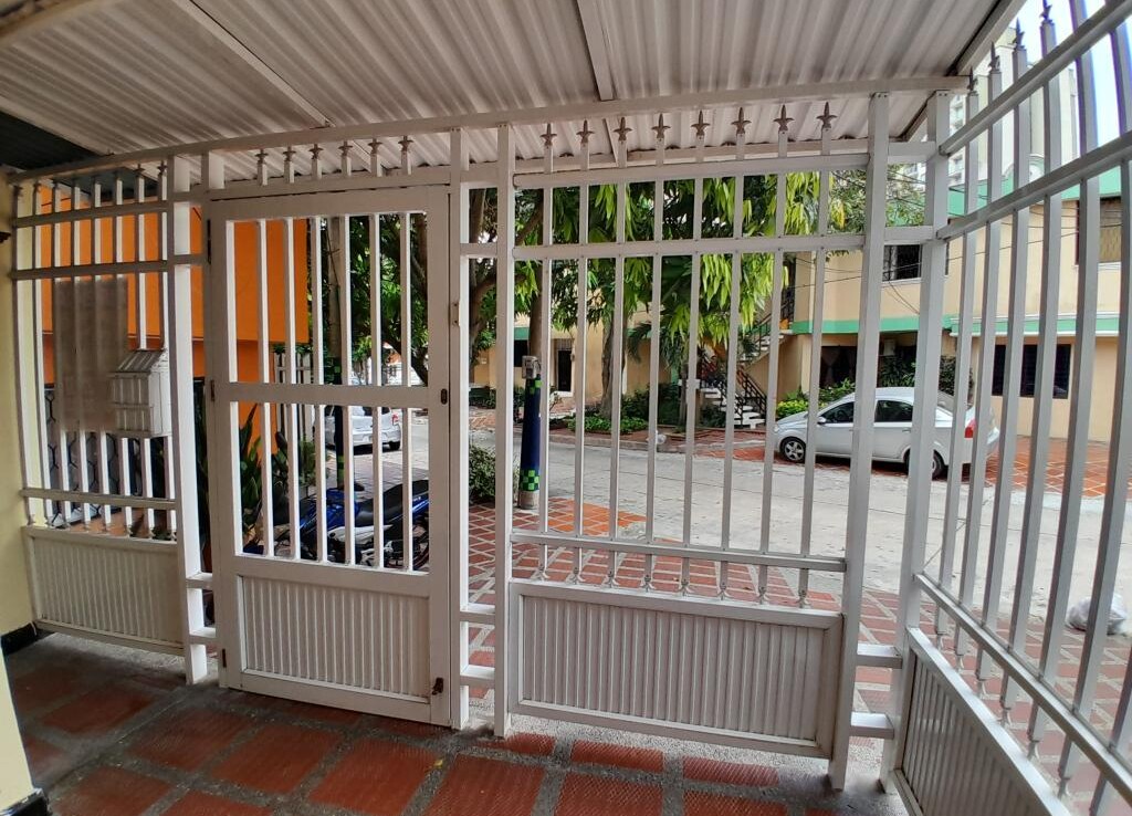 Inmobiliaria Issa Saieh Apartaestudio Arriendo, Betania, Barranquilla imagen 1