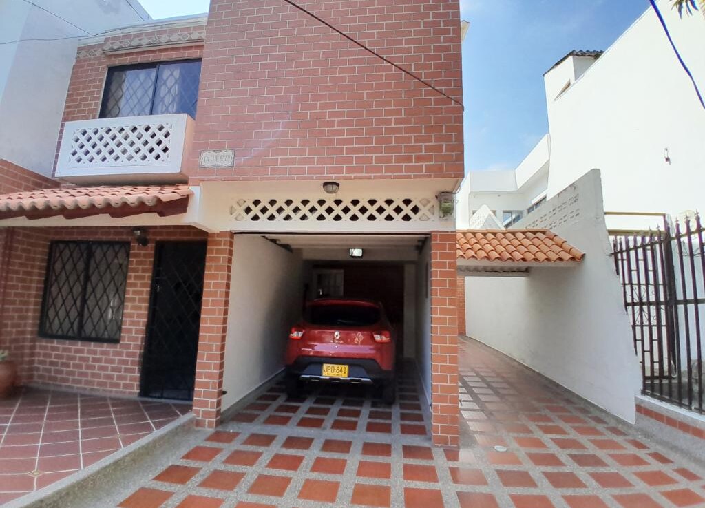 Inmobiliaria Issa Saieh Casa Venta, Paraíso, Barranquilla imagen 1