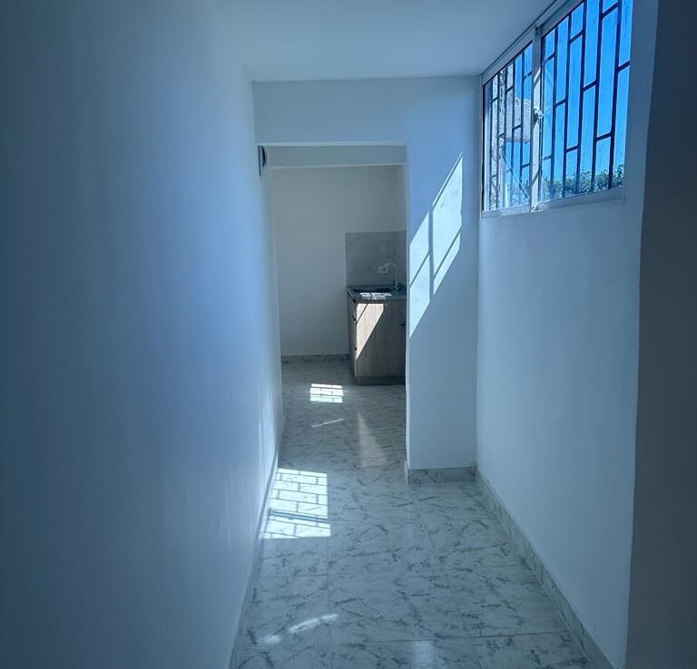Inmobiliaria Issa Saieh Apartaestudio Arriendo, Ciudad Jardín, Barranquilla imagen 2