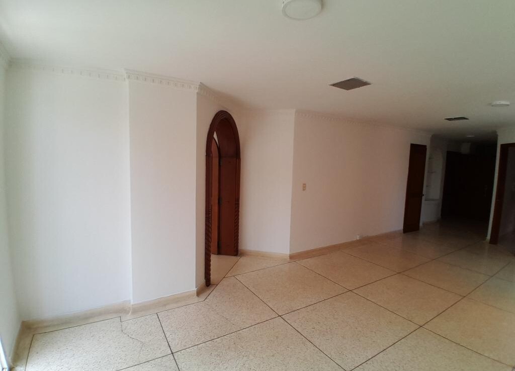 Inmobiliaria Issa Saieh Apartamento Arriendo, Altos De Riomar, Barranquilla imagen 3