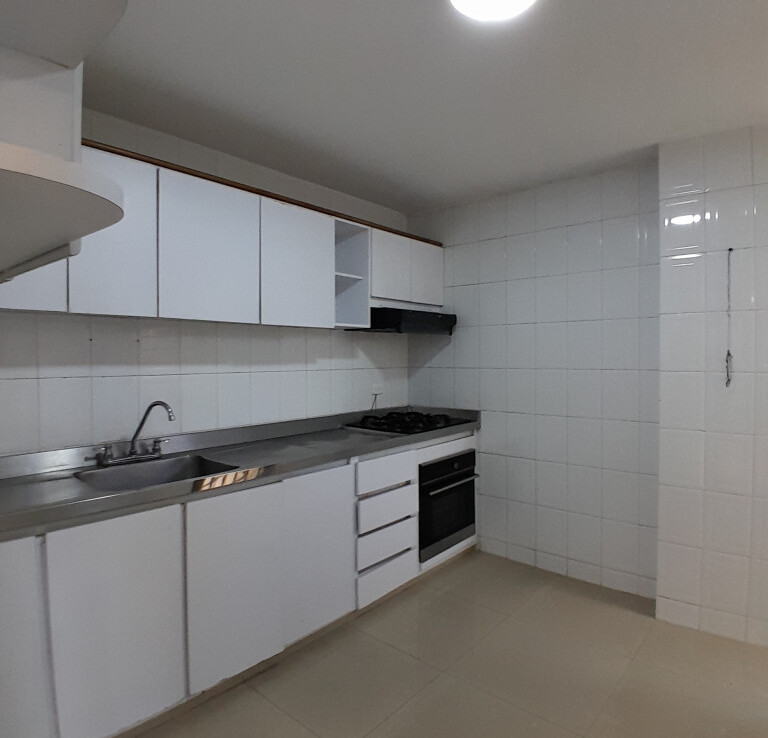 Inmobiliaria Issa Saieh Apartamento Arriendo/venta, Riomar, Barranquilla imagen 9