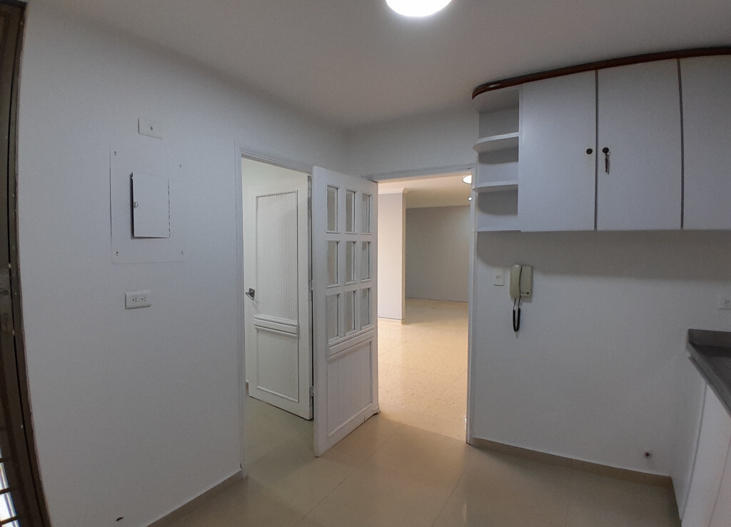 Inmobiliaria Issa Saieh Apartamento Arriendo/venta, Riomar, Barranquilla imagen 10