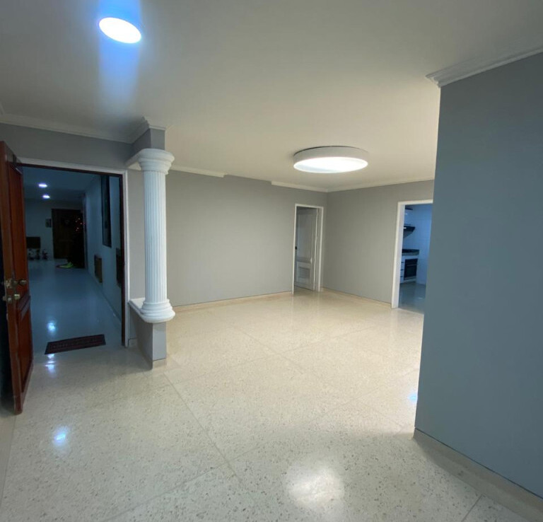 Inmobiliaria Issa Saieh Apartamento Arriendo/venta, Riomar, Barranquilla imagen 2