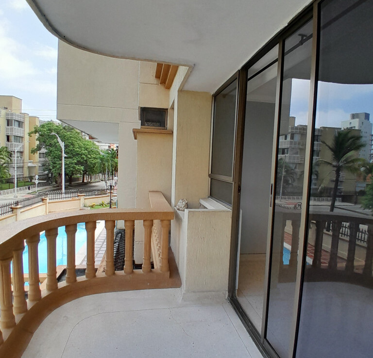 Inmobiliaria Issa Saieh Apartamento Arriendo/venta, Riomar, Barranquilla imagen 5