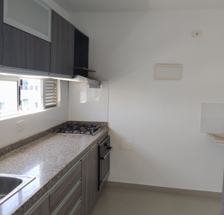Inmobiliaria Issa Saieh Apartamento Arriendo/venta, Ciudad Jardín, Barranquilla imagen 4