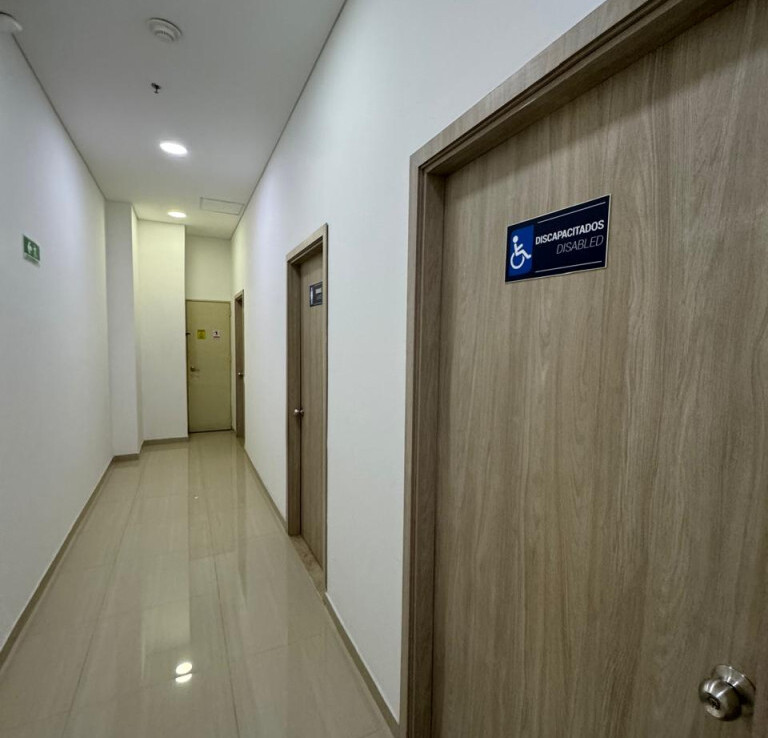 Inmobiliaria Issa Saieh Oficina Arriendo, Via 40, Barranquilla imagen 9