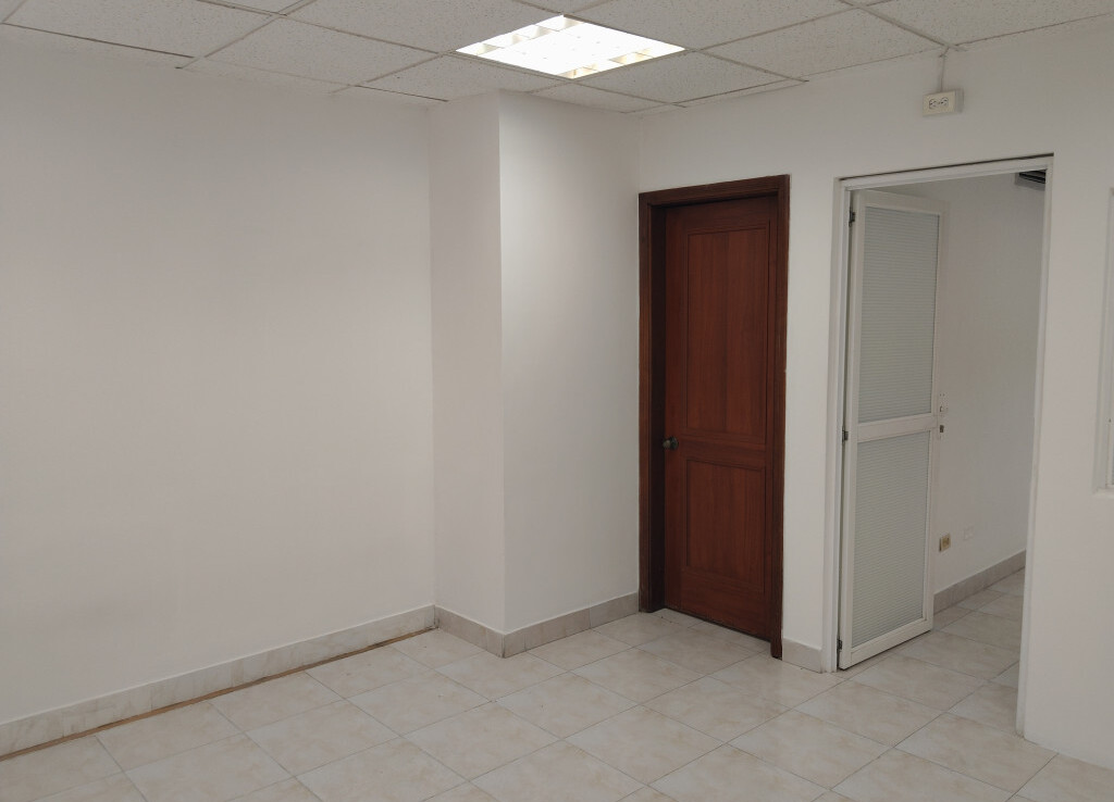 Inmobiliaria Issa Saieh Oficina Arriendo, Alto Prado, Barranquilla imagen 5