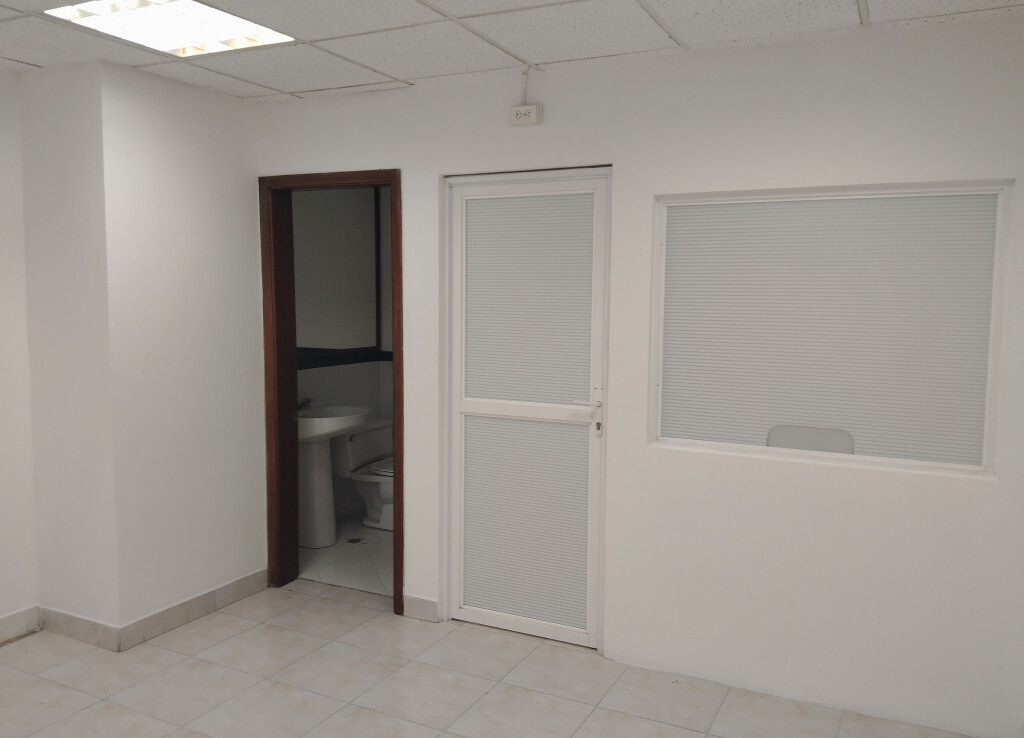 Inmobiliaria Issa Saieh Oficina Arriendo, Alto Prado, Barranquilla imagen 6