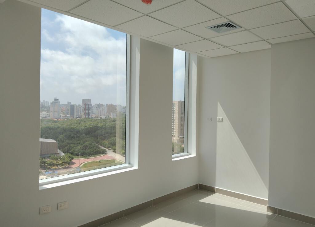 Inmobiliaria Issa Saieh Oficina Venta, Corredor Universitario, Puerto Colombia imagen 0