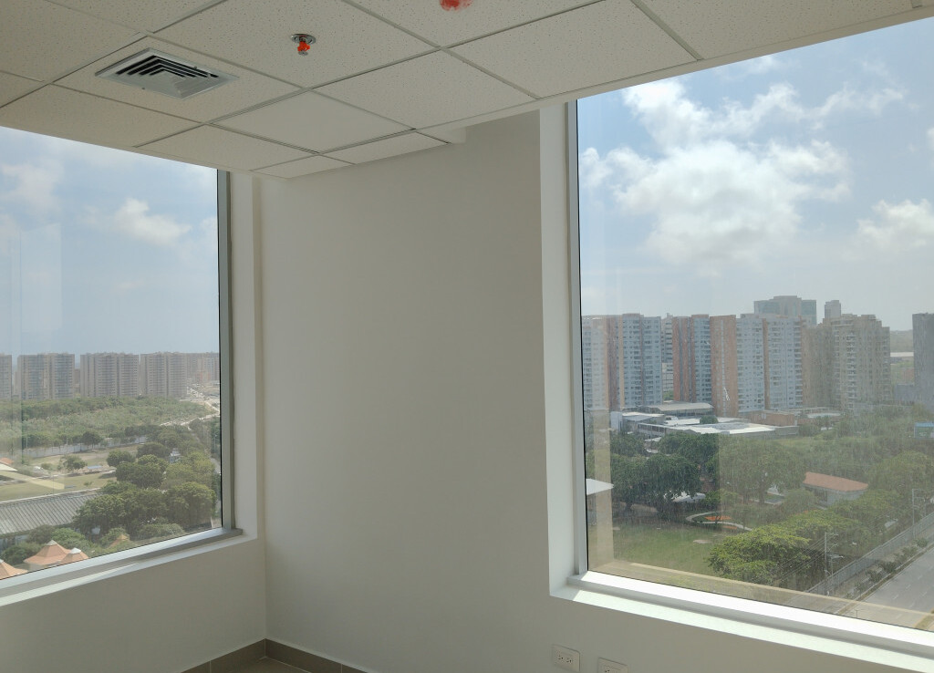 Inmobiliaria Issa Saieh Oficina Venta, Corredor Universitario, Puerto Colombia imagen 2
