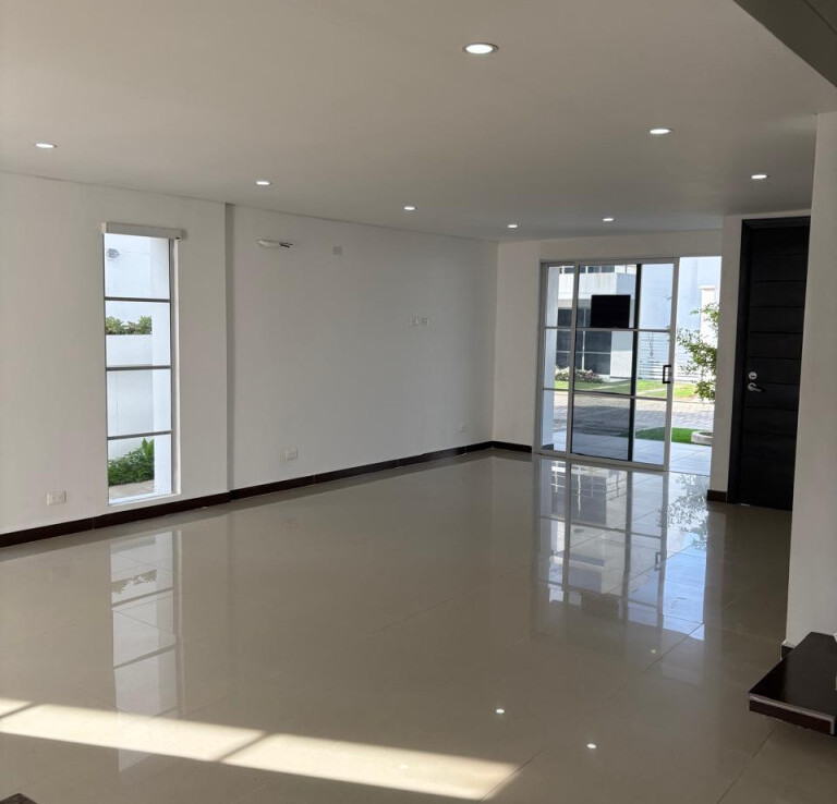 Inmobiliaria Issa Saieh Casa Arriendo, Villa Campestre, Puerto Colombia imagen 1