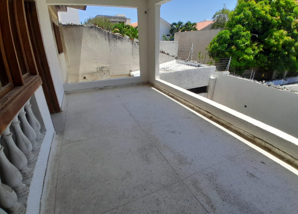 Inmobiliaria Issa Saieh Comercial (casa Para Comercio) Arriendo/venta, Altos De Riomar, Barranquilla imagen 4