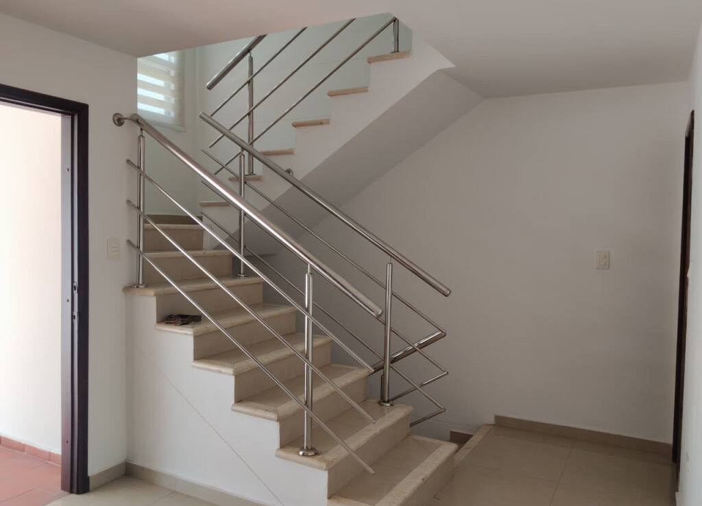 Inmobiliaria Issa Saieh Casa Arriendo/venta, Villa Santos, Barranquilla imagen 2