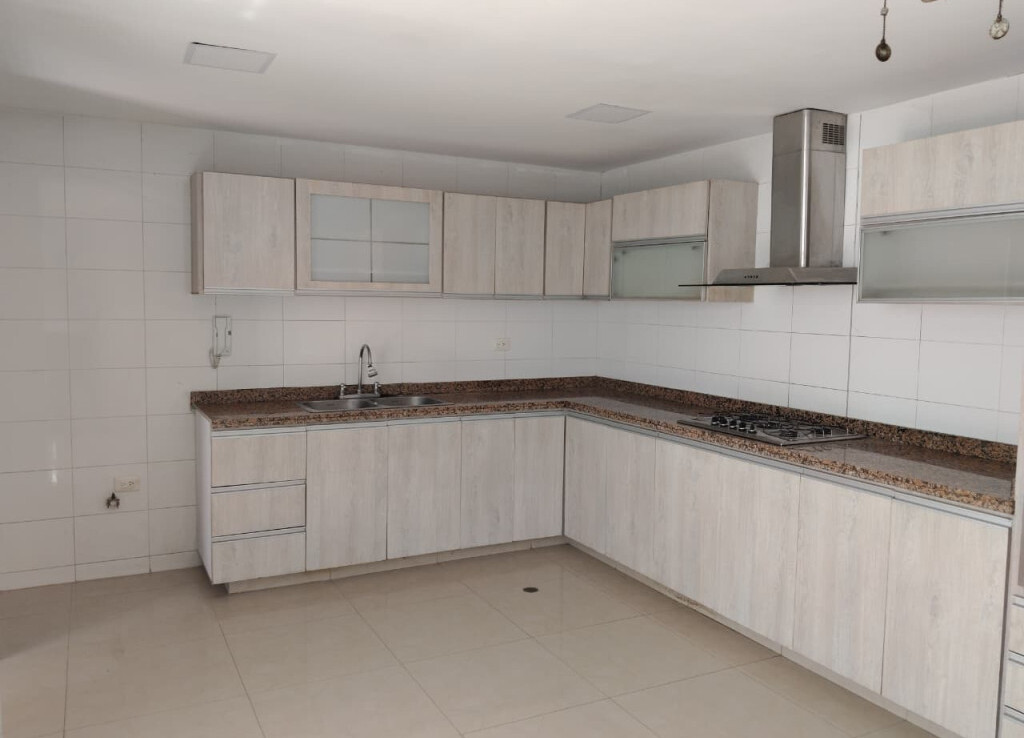 Inmobiliaria Issa Saieh Casa Arriendo/venta, Villa Santos, Barranquilla imagen 1