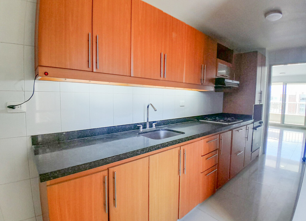 Inmobiliaria Issa Saieh Apartamento Arriendo/venta, Altos De Riomar, Barranquilla imagen 2