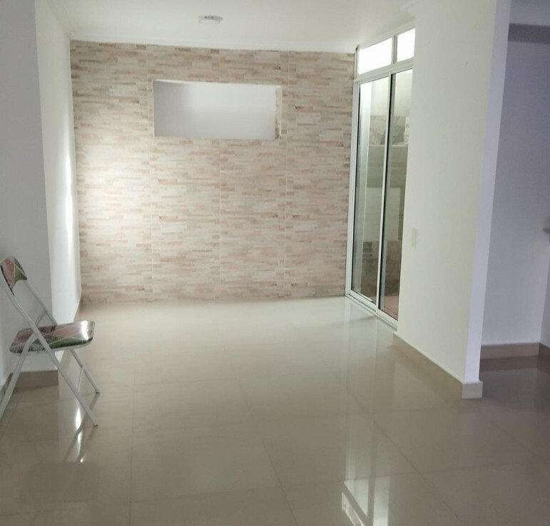 Inmobiliaria Issa Saieh Casa Arriendo, Los Almendros, Soledad imagen 1