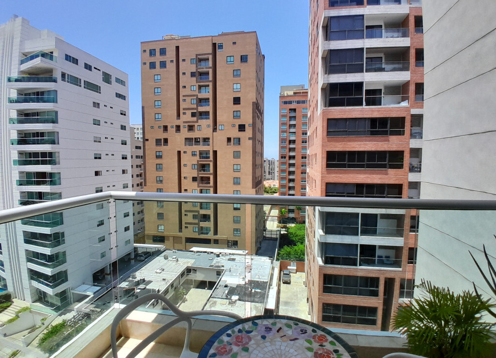 Inmobiliaria Issa Saieh Apartamento Venta, Altos De Riomar, Barranquilla imagen 3