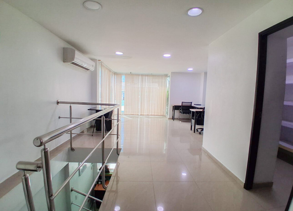 Inmobiliaria Issa Saieh Bodega Venta, San Francisco, Barranquilla imagen 5