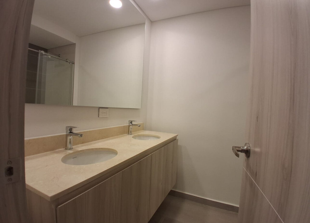 Inmobiliaria Issa Saieh Apartamento Arriendo, La Castellana, Barranquilla imagen 11