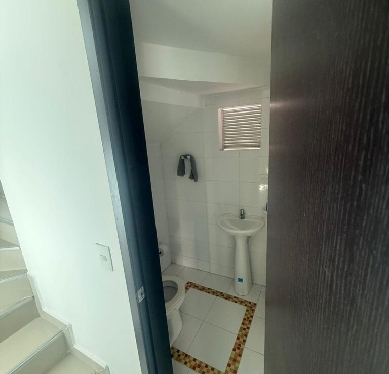 Inmobiliaria Issa Saieh Casa Arriendo, Ciudad Jardín, Barranquilla imagen 3