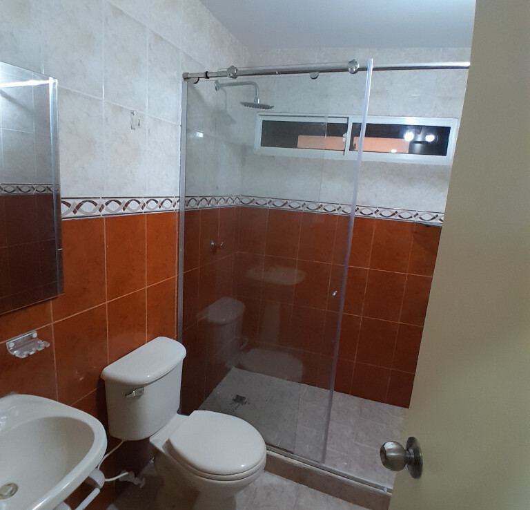Inmobiliaria Issa Saieh Casa Arriendo/venta, Olaya, Barranquilla imagen 15